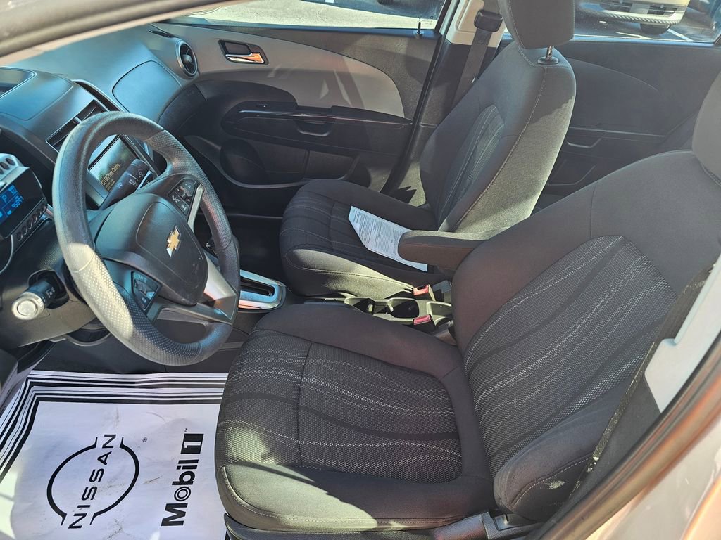 Used 2014 Chevrolet Sonic LT image 13