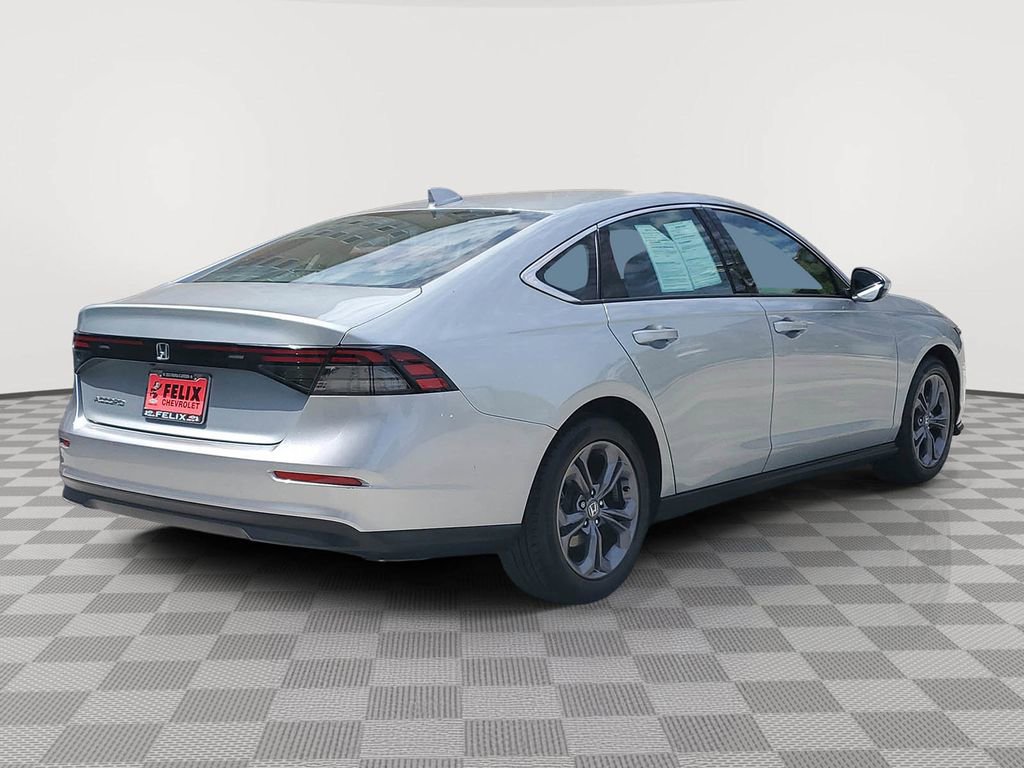 Used 2024 Honda Accord EX image 4