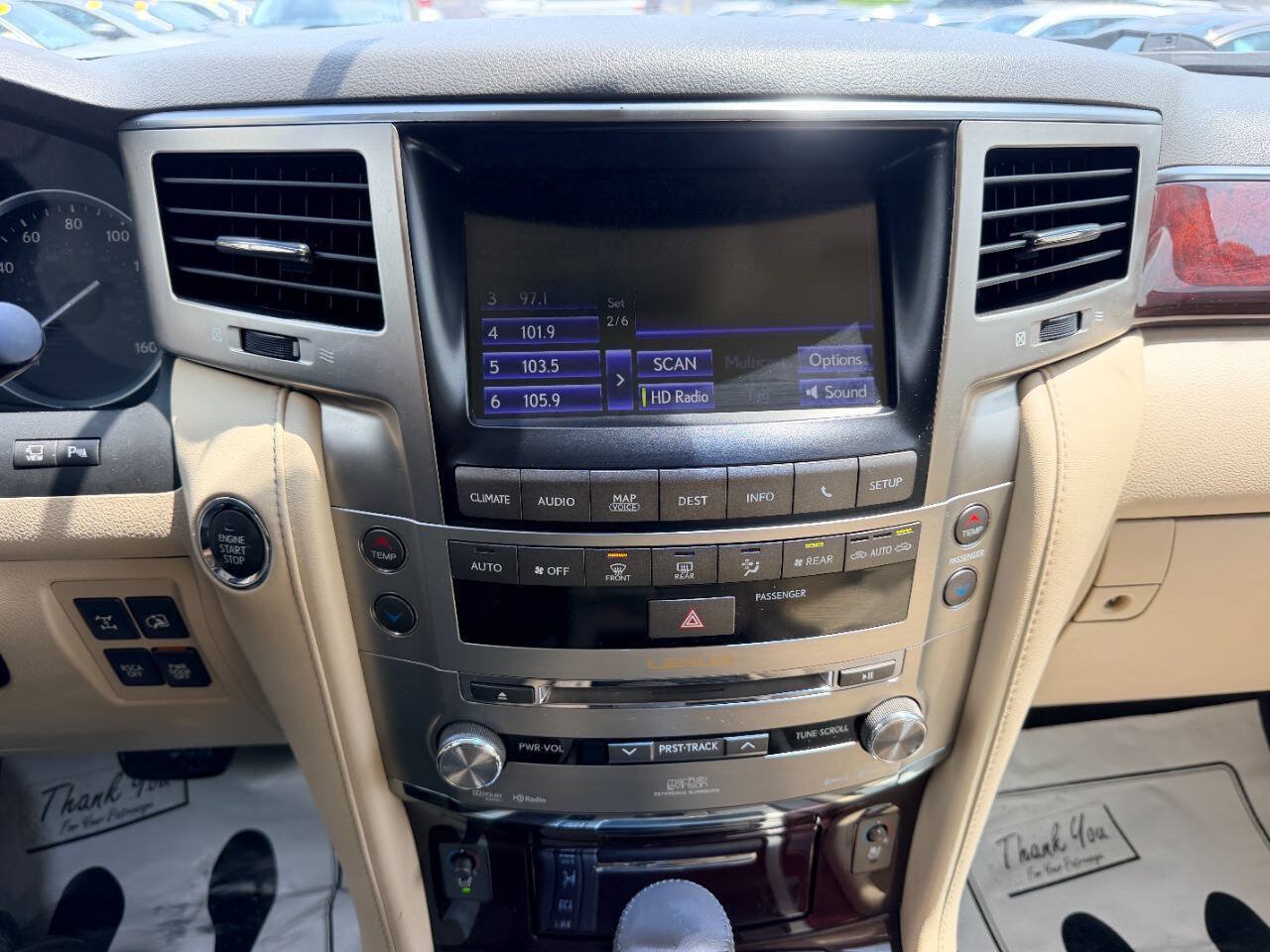 Used 2013 Lexus LX 570 4WD w/ Luxury Pkg image 48