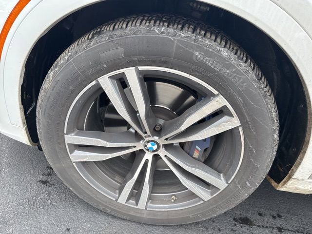 Used 2021 BMW X7 M50i image 5