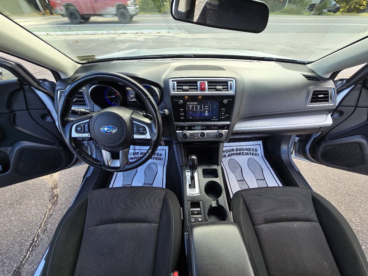 Used 2017 Subaru Outback 2.5i Premium AWD/4WD image 27