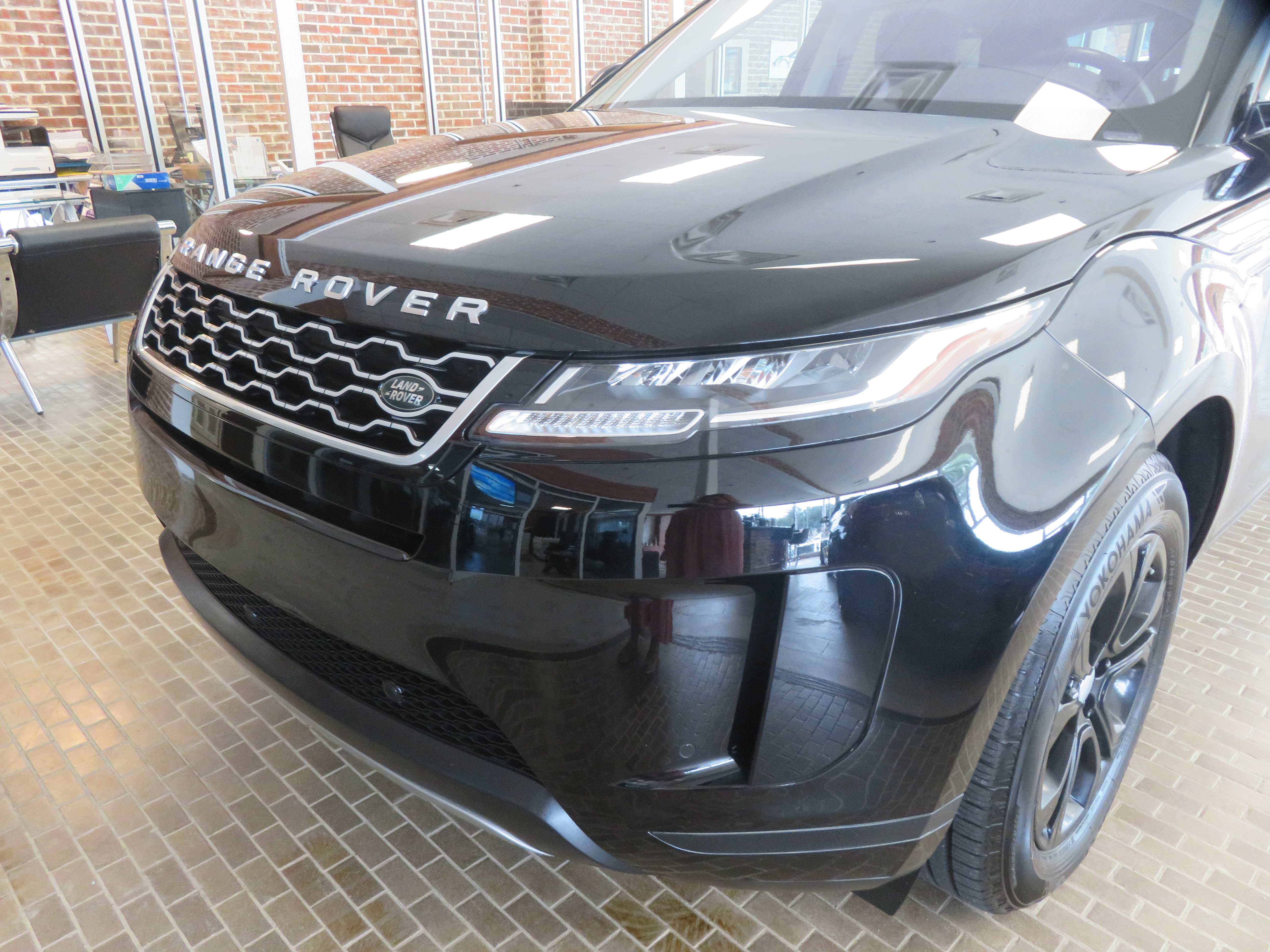Used 2020 Land Rover Range Rover Evoque S image 56