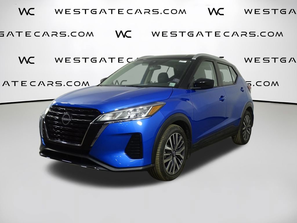 Used 2023 Nissan Kicks SV image 1