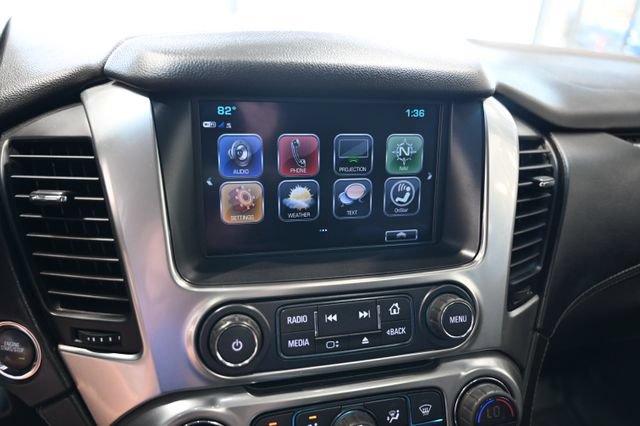 Used 2017 Chevrolet Suburban Premier AWD/4WD image 16