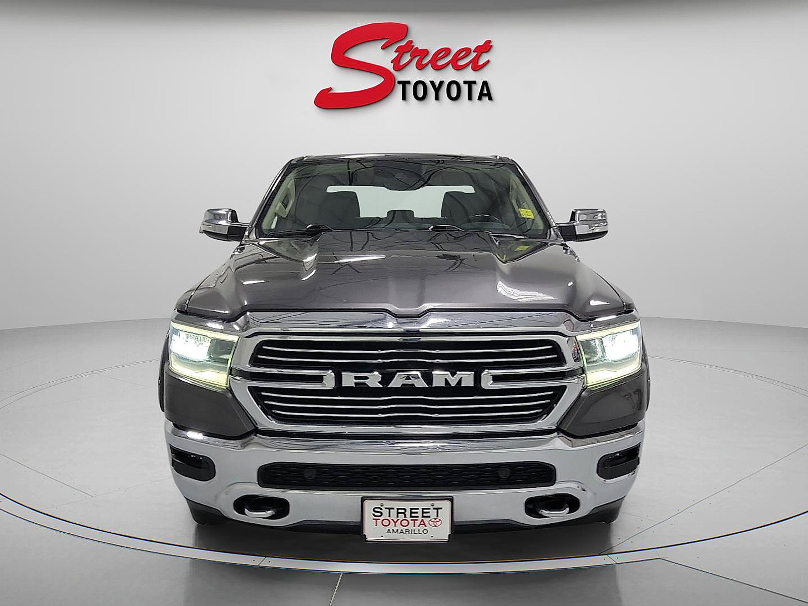 Used 2021 RAM 1500 Laramie AWD/4WD image 6