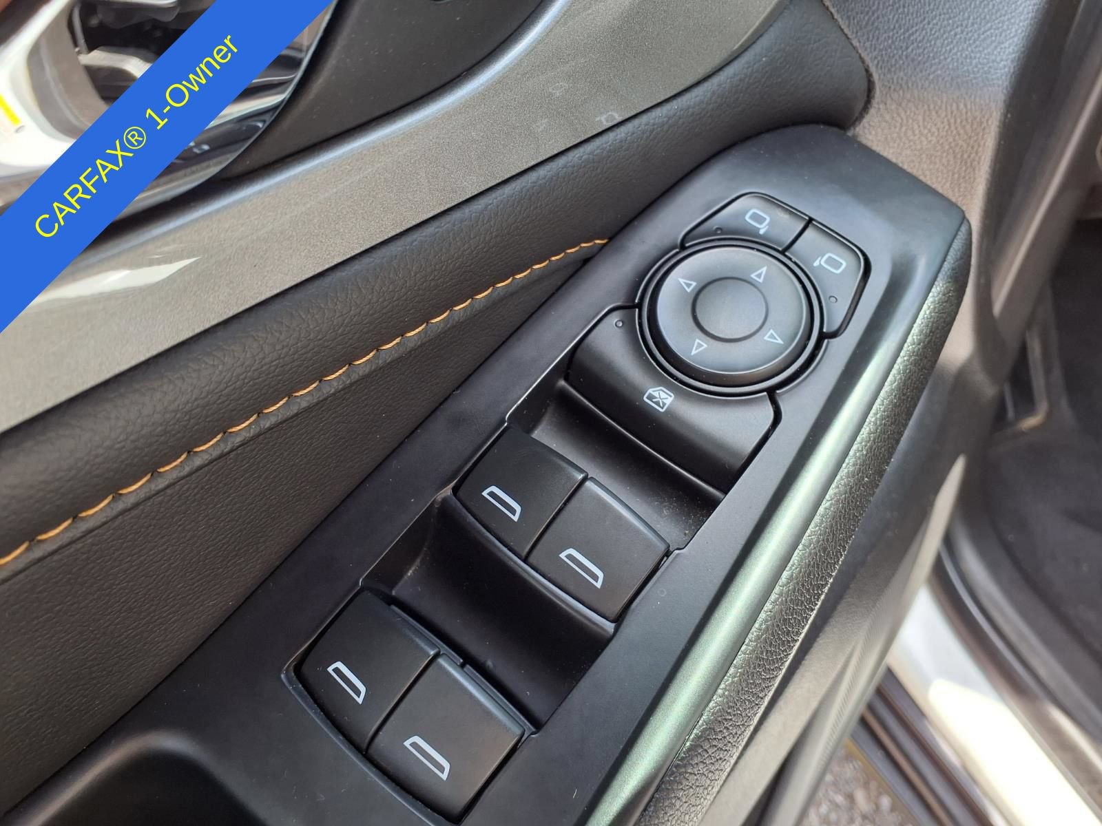 Used 2021 Chevrolet Traverse LS FWD image 17