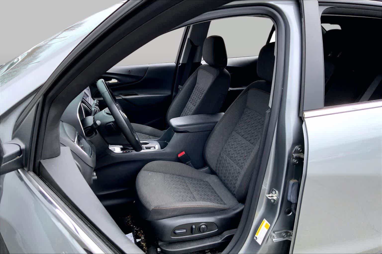 Used 2023 Chevrolet Equinox LT AWD/4WD image 8
