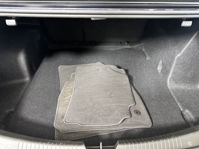 Used 2023 Chevrolet Malibu LT image 34