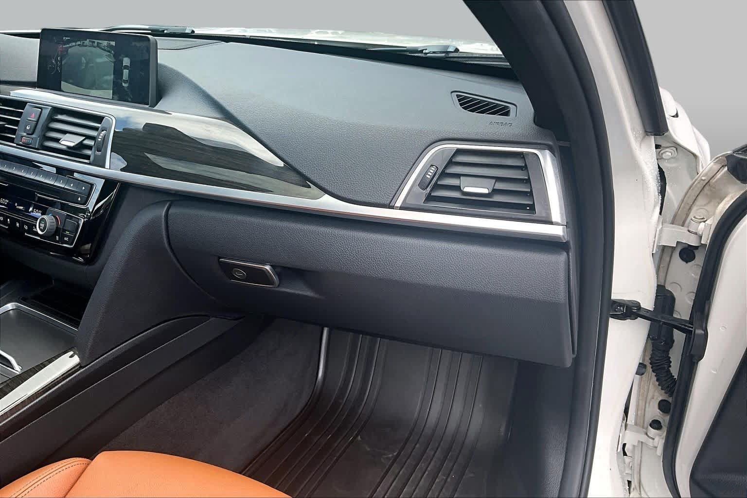 Used 2016 BMW 328i Sedan RWD image 19