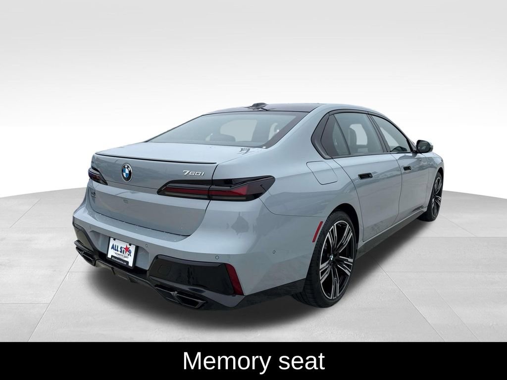 Used 2025 BMW 760i xDrive w/ Executive Package image 9