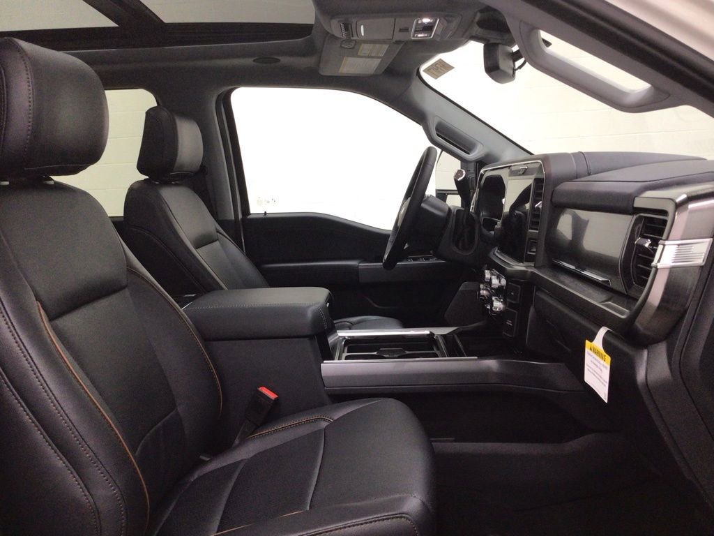 New 2025 Ford F250 Lariat w/ Lariat Ultimate Package image 38