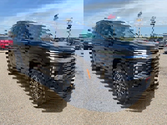 New 2025 Chevrolet Traverse LT w/ Enhanced Driving Package image 1