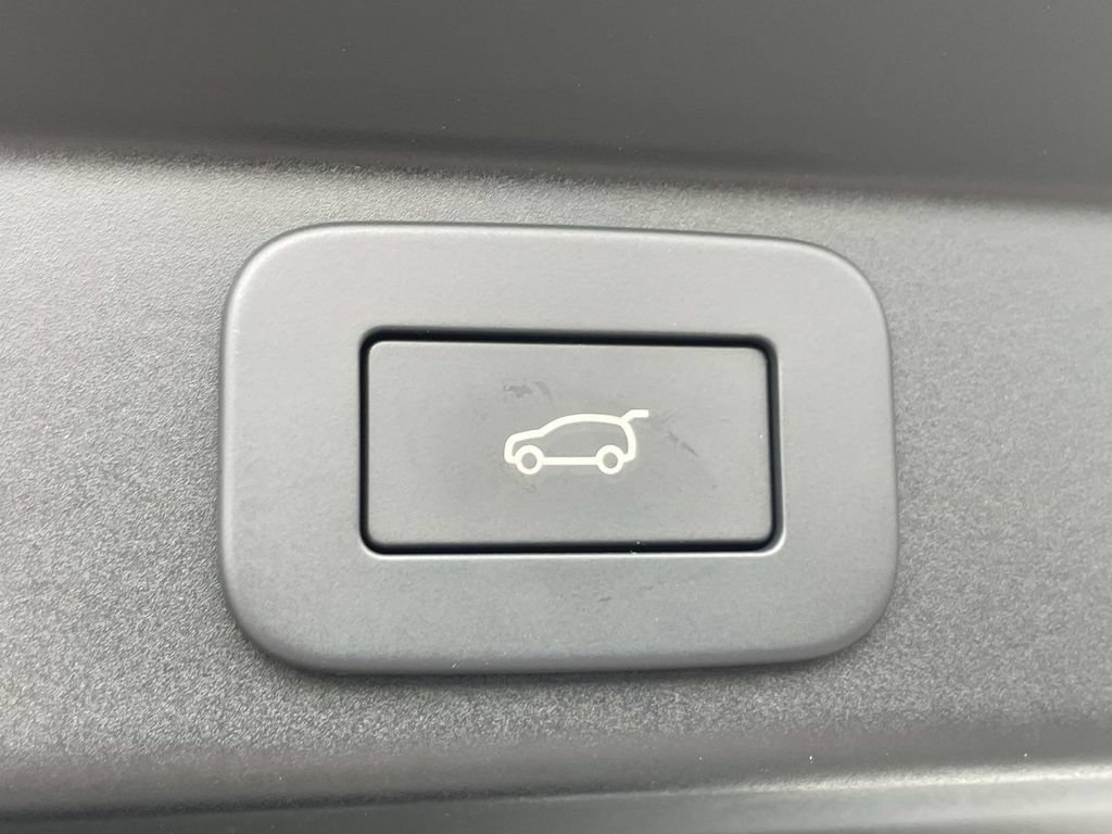 New 2026 Land Rover Range Rover Sport Dynamic SE AWD/4WD image 17