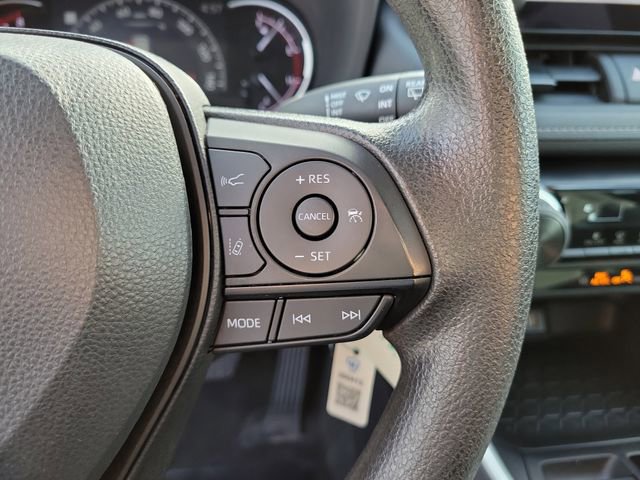Used 2024 Toyota RAV4 LE AWD/4WD image 21