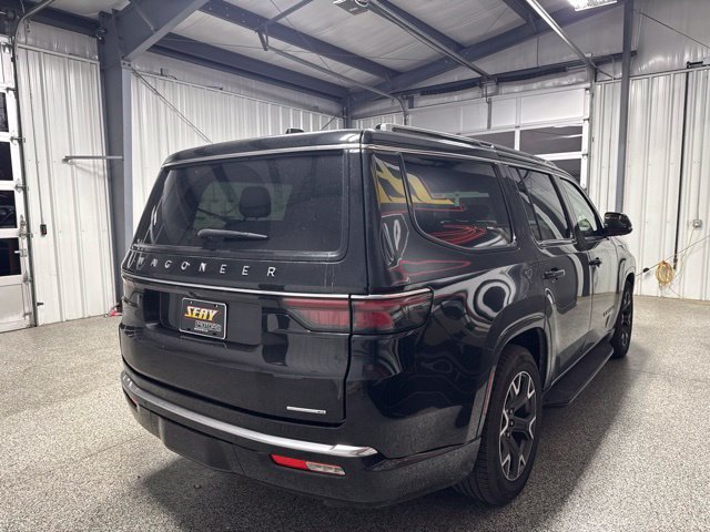 Used 2024 Jeep Wagoneer Series III AWD/4WD image 17