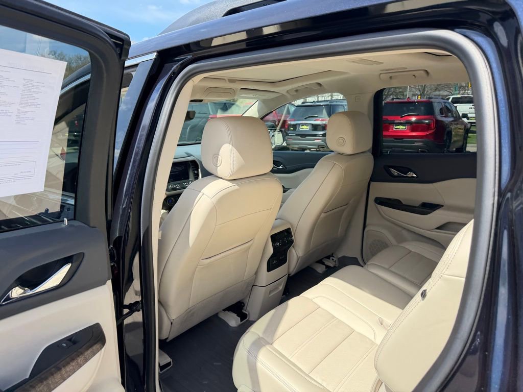 Certified 2021 GMC Acadia Denali w/ Denali Ultimate Package AWD/4WD image 16