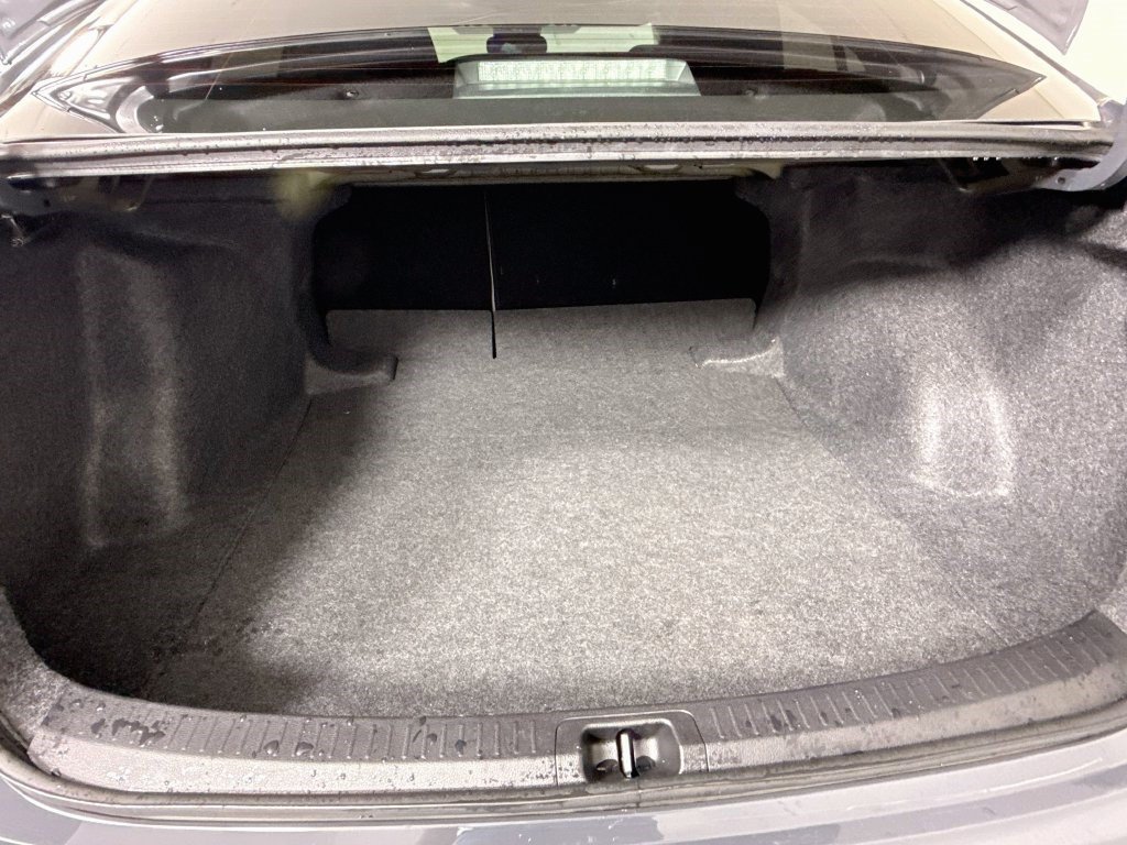 Used 2025 Toyota Corolla LE FWD image 33