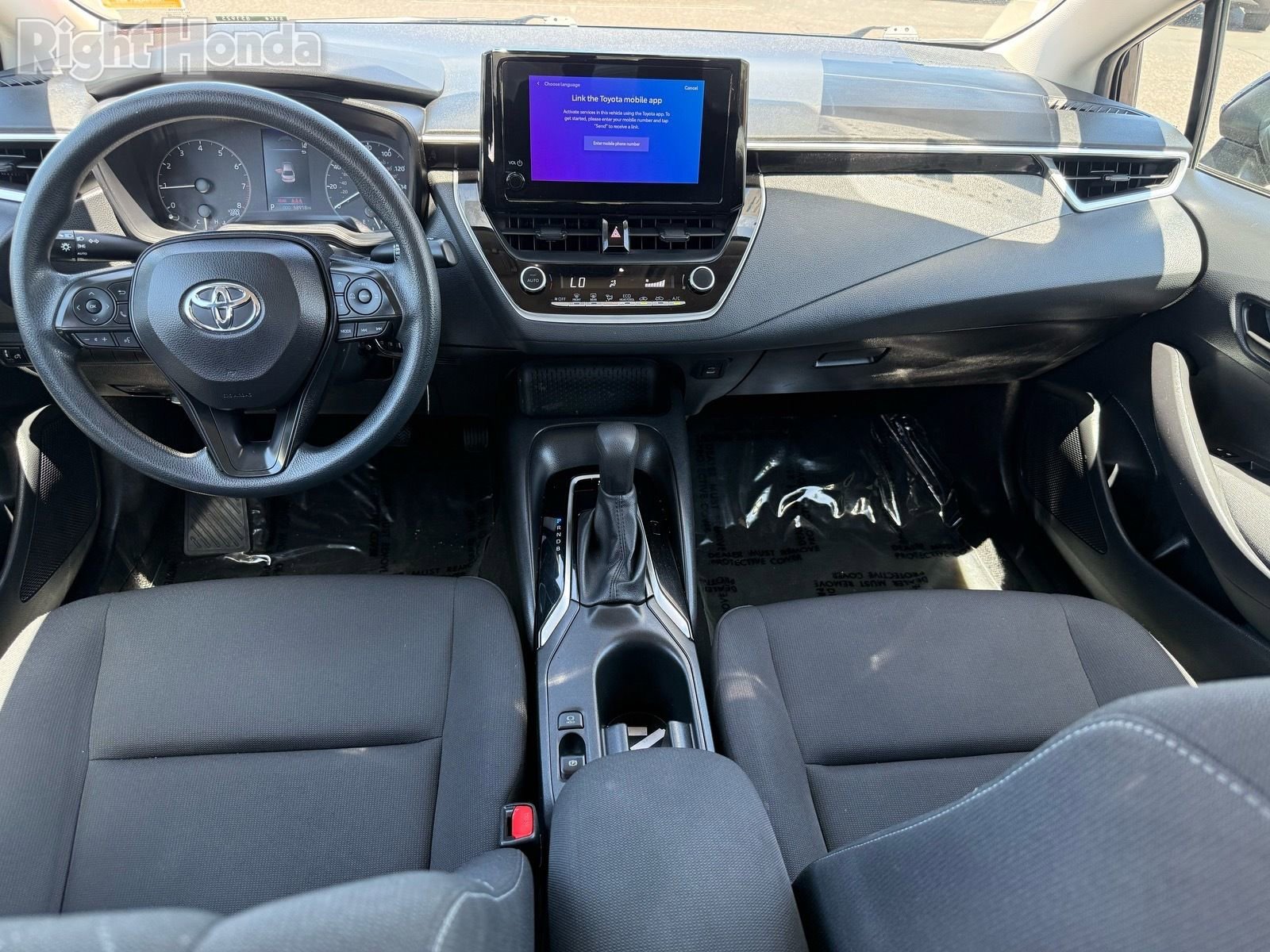 Used 2024 Toyota Corolla LE FWD image 27