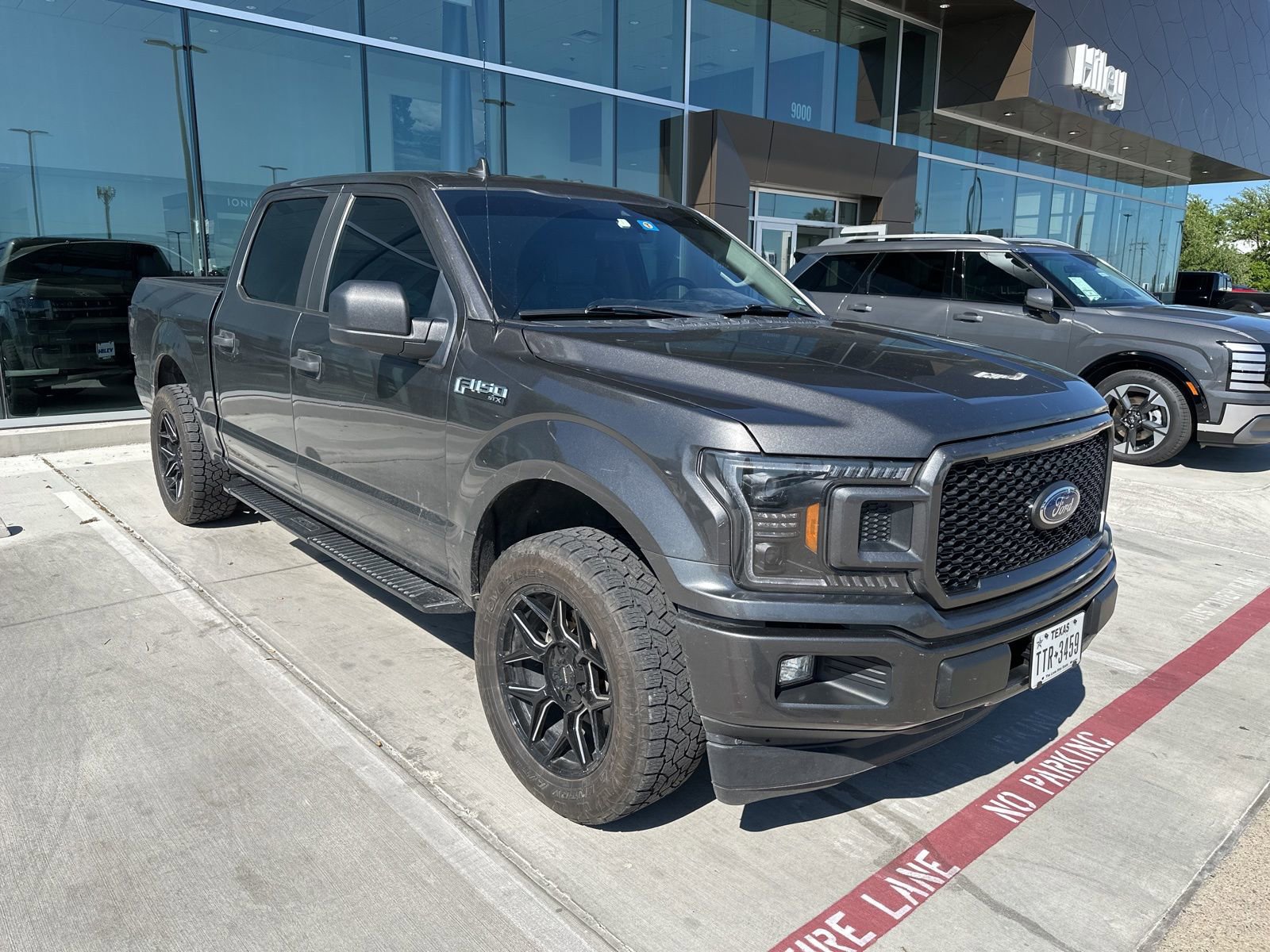 Used 2020 Ford F150 XL w/ Equipment Group 101A Mid image 3