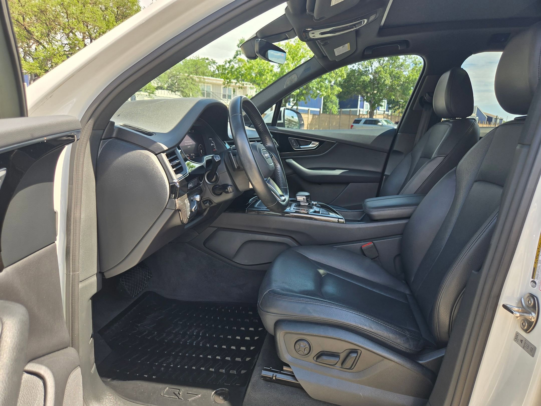 Used 2018 Audi Q7 3.0T Prestige w/ Prestige Package image 6