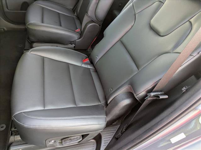 Used 2024 Kia Telluride S FWD image 18