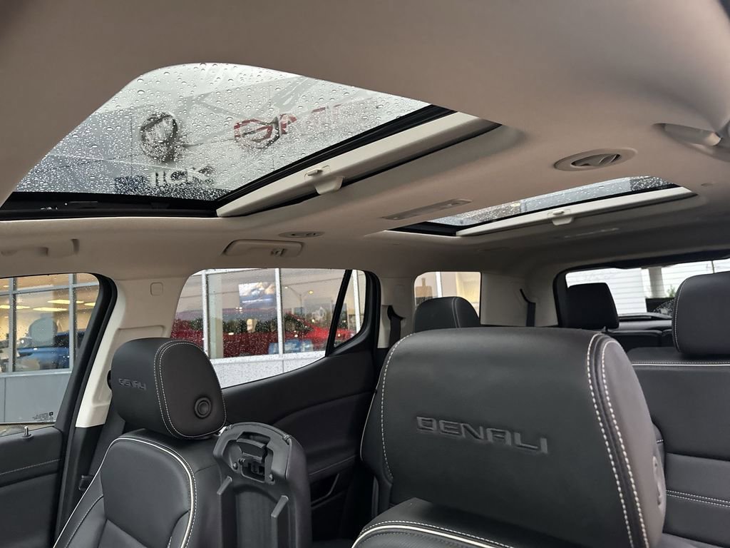 Certified 2023 GMC Acadia Denali w/ Black Diamond Edition AWD/4WD image 16