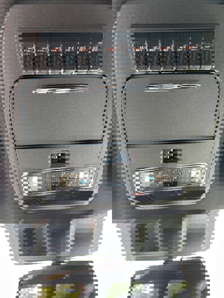 New 2025 Ford F250 Platinum image 25