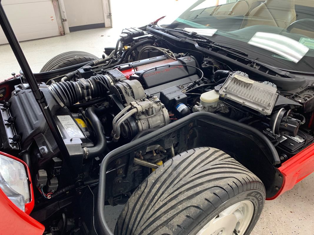 Used 1996 Chevrolet Corvette Convertible image 25