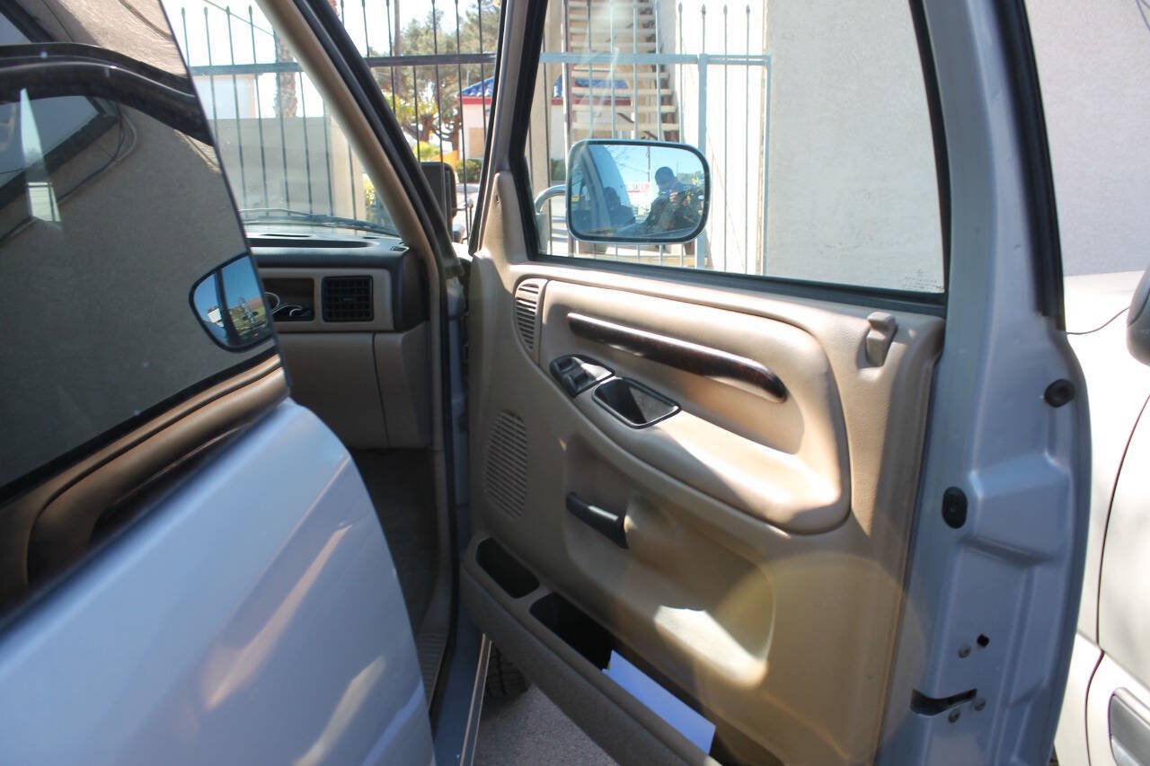 Used 1997 Dodge Ram 2500 Truck 2WD Club Cab image 16