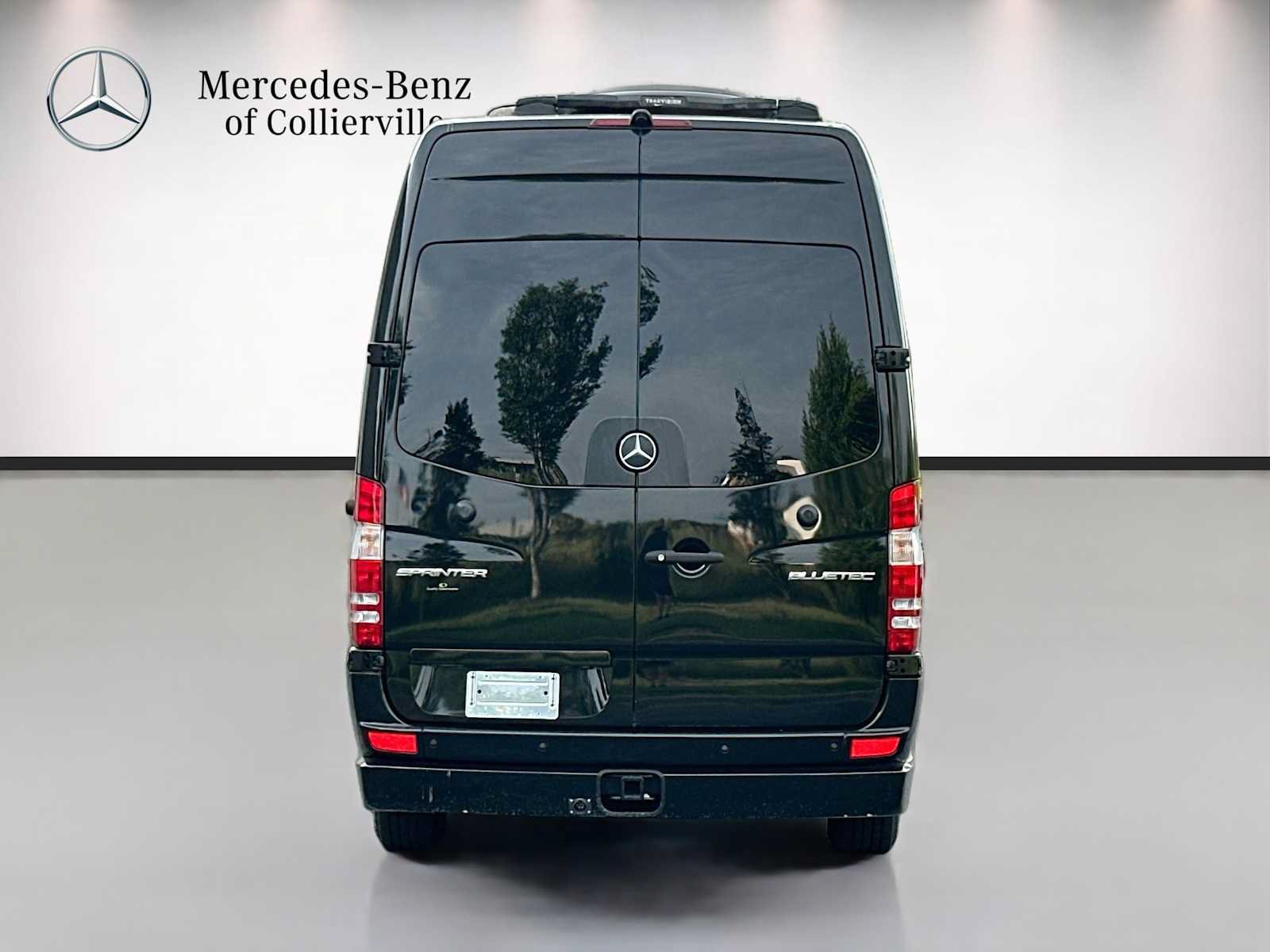 Used 2015 Mercedes-Benz Sprinter 2500 image 6