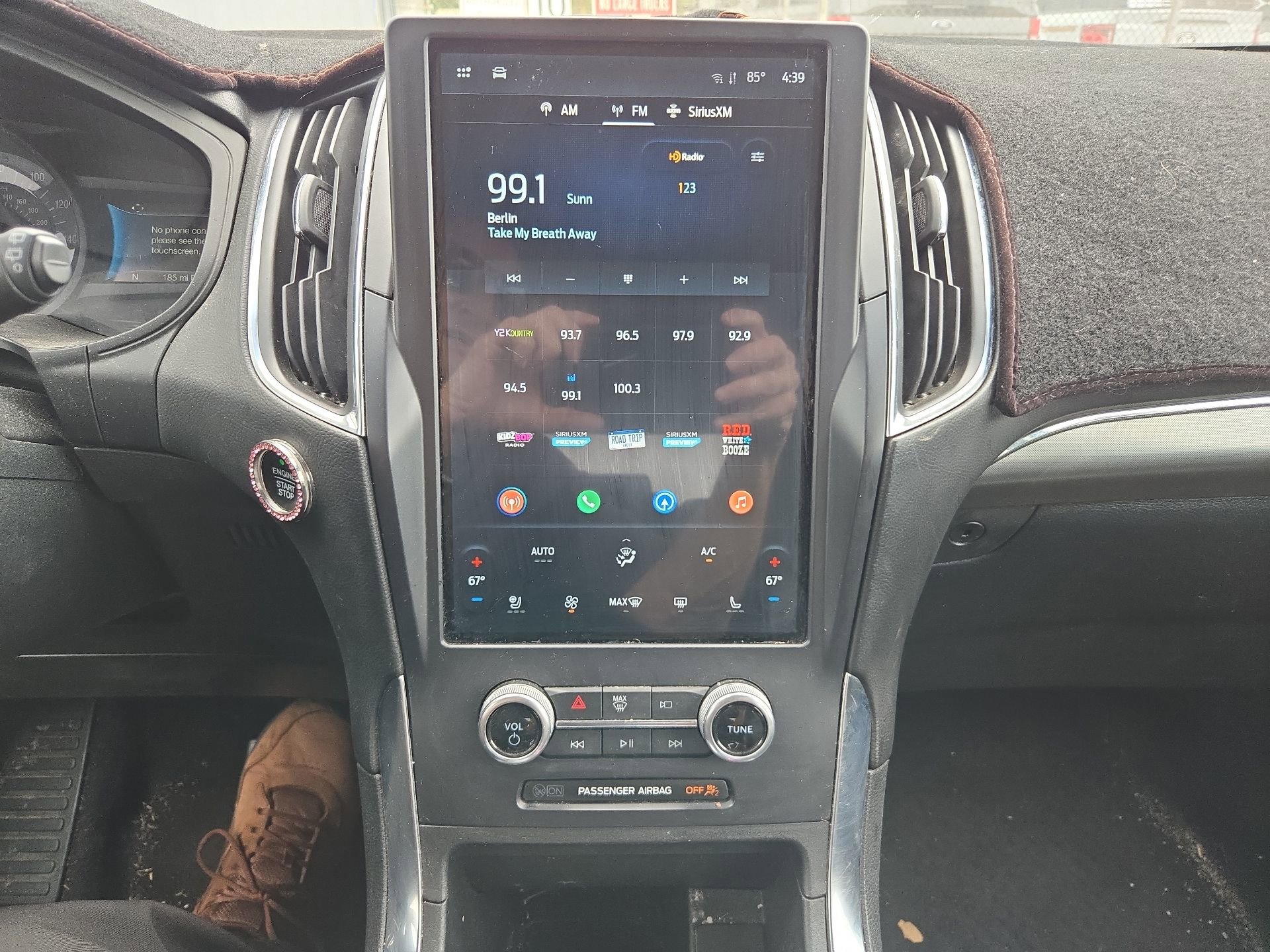 Used 2022 Ford Edge Titanium w/ Equipment Group 301A AWD/4WD image 4