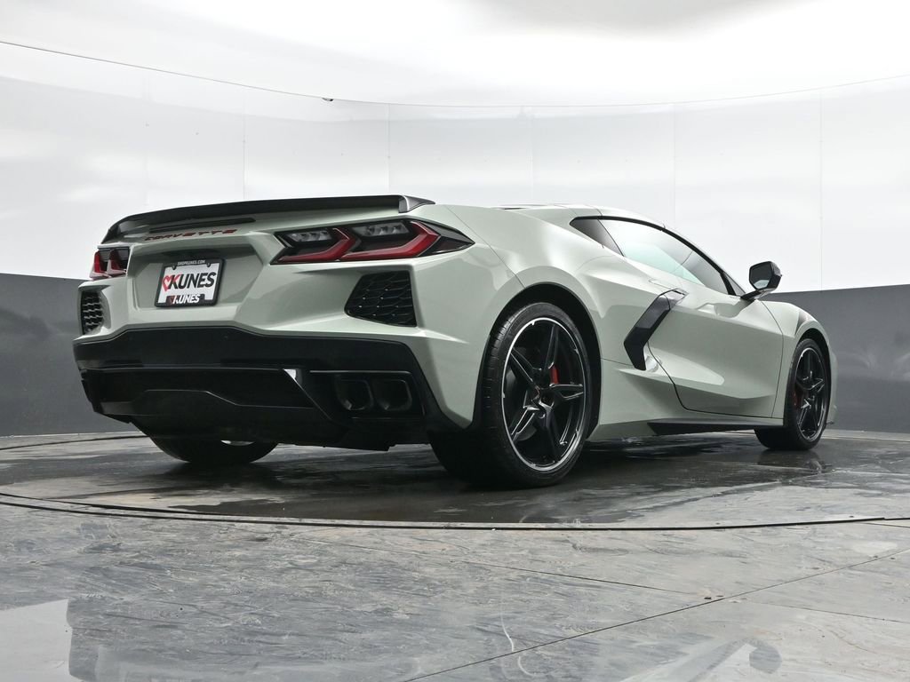 Used 2024 Chevrolet Corvette Stingray Preferred Cpe w/ 2LT image 33