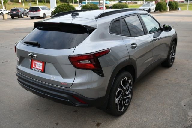 Used 2025 Chevrolet Trax RS image 5