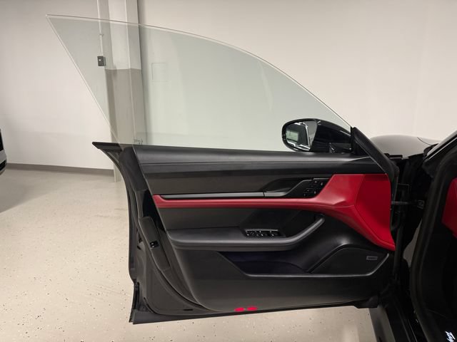 Certified 2022 Porsche Taycan AWD/4WD image 30