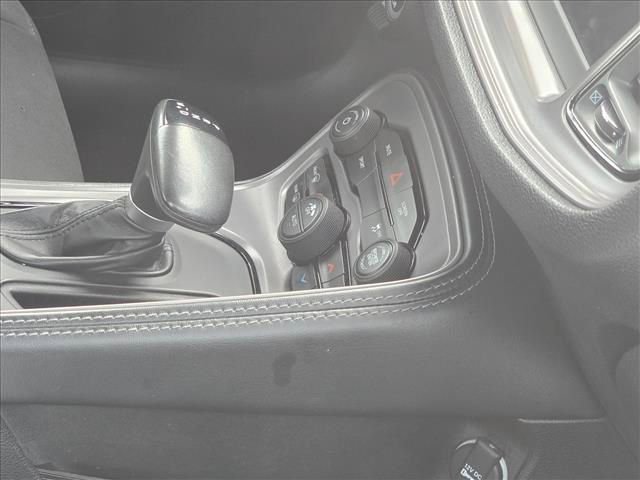 Used 2023 Dodge Challenger SXT RWD image 23
