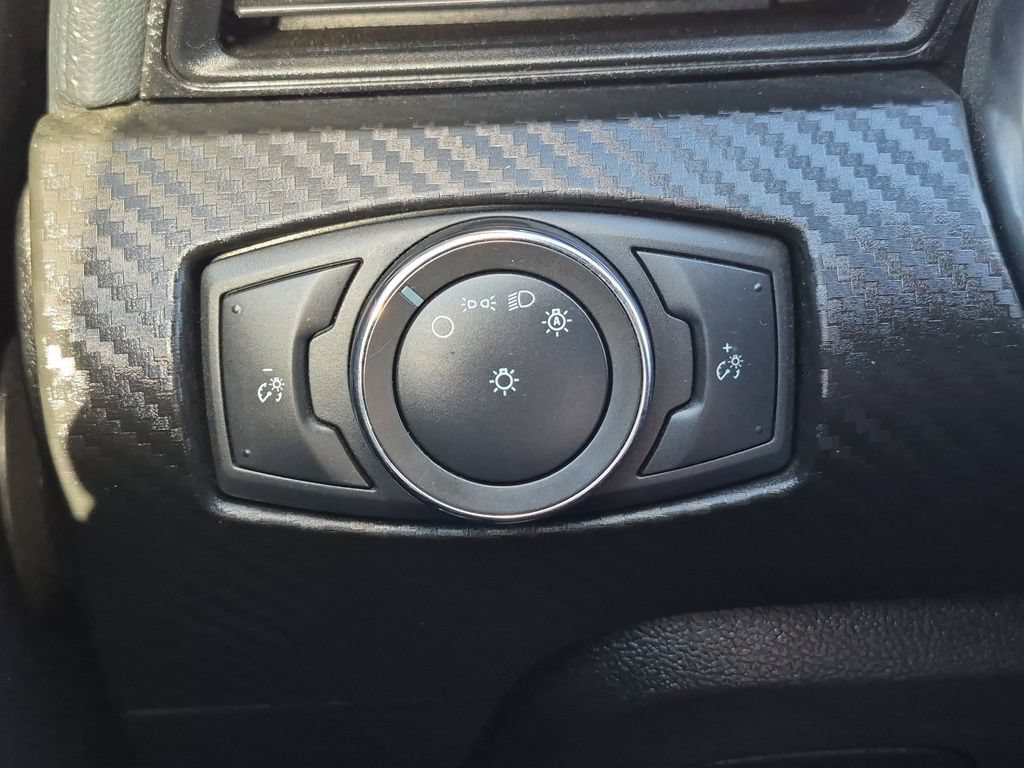 Used 2021 Ford Mustang Coupe RWD image 22