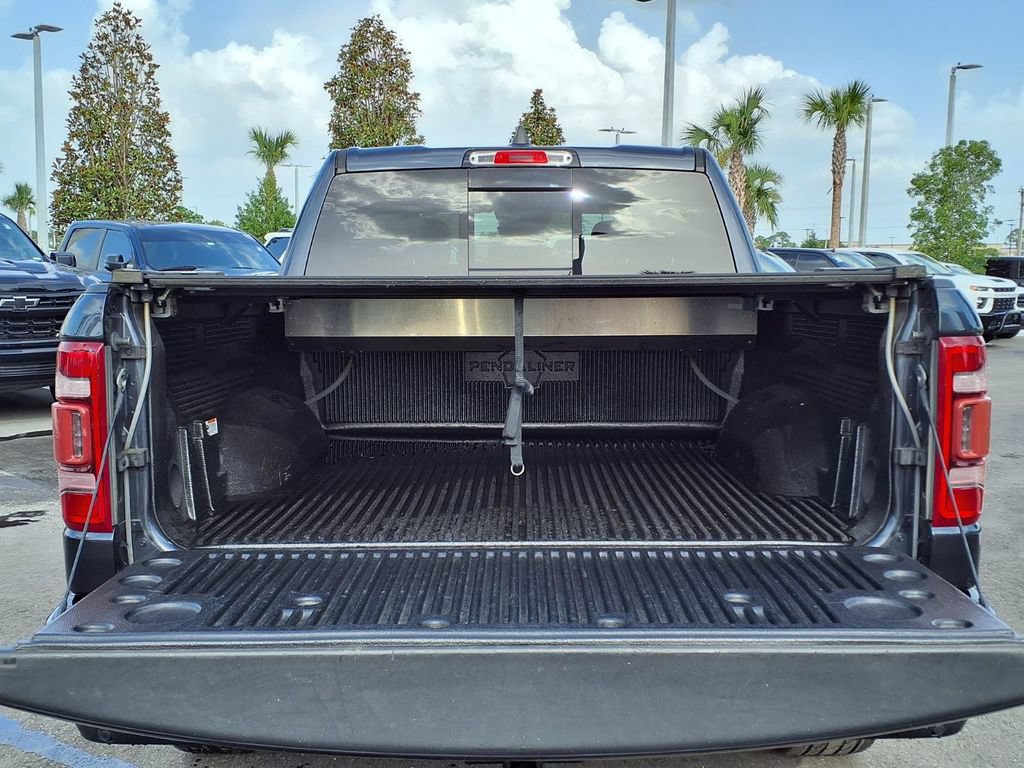 Used 2021 RAM 1500 Laramie w/ Sport Appearance Package AWD/4WD image 19