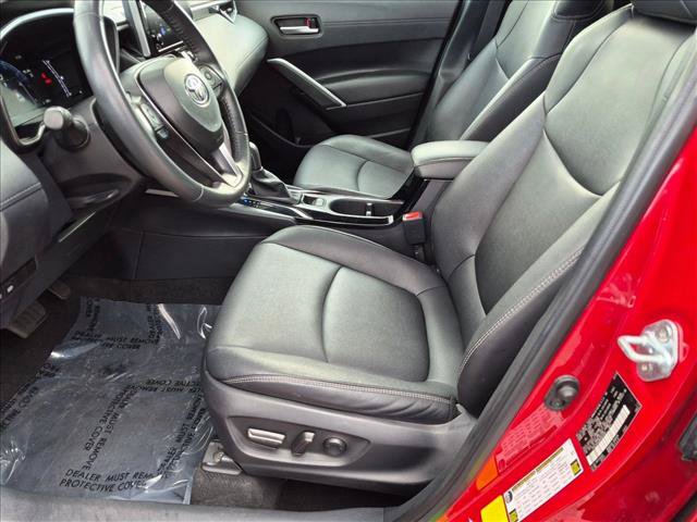 Used 2024 Toyota Corolla Cross XLE FWD image 14