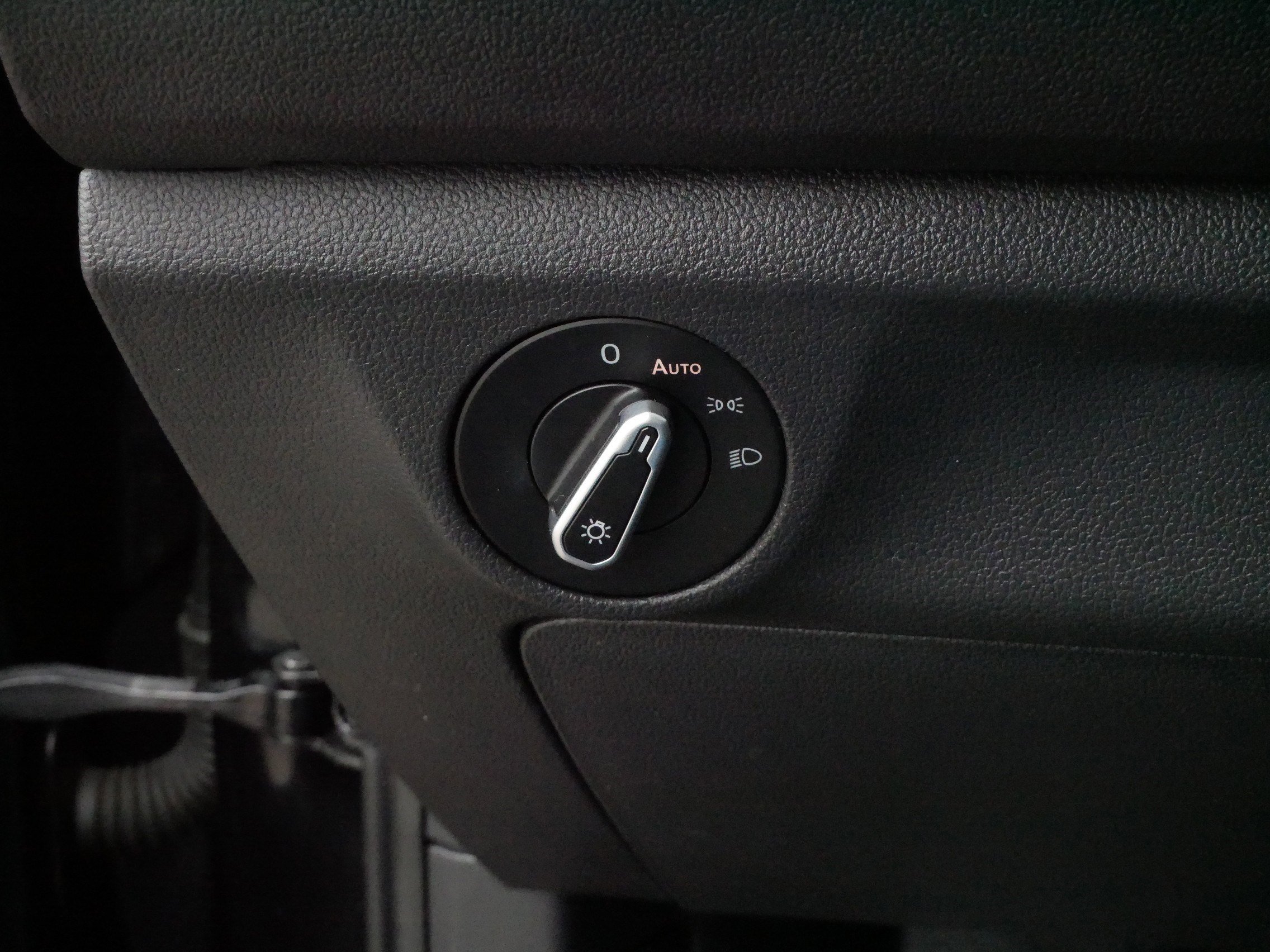 Certified 2022 Volkswagen Jetta SE w/ Panoramic Sunroof Package image 26