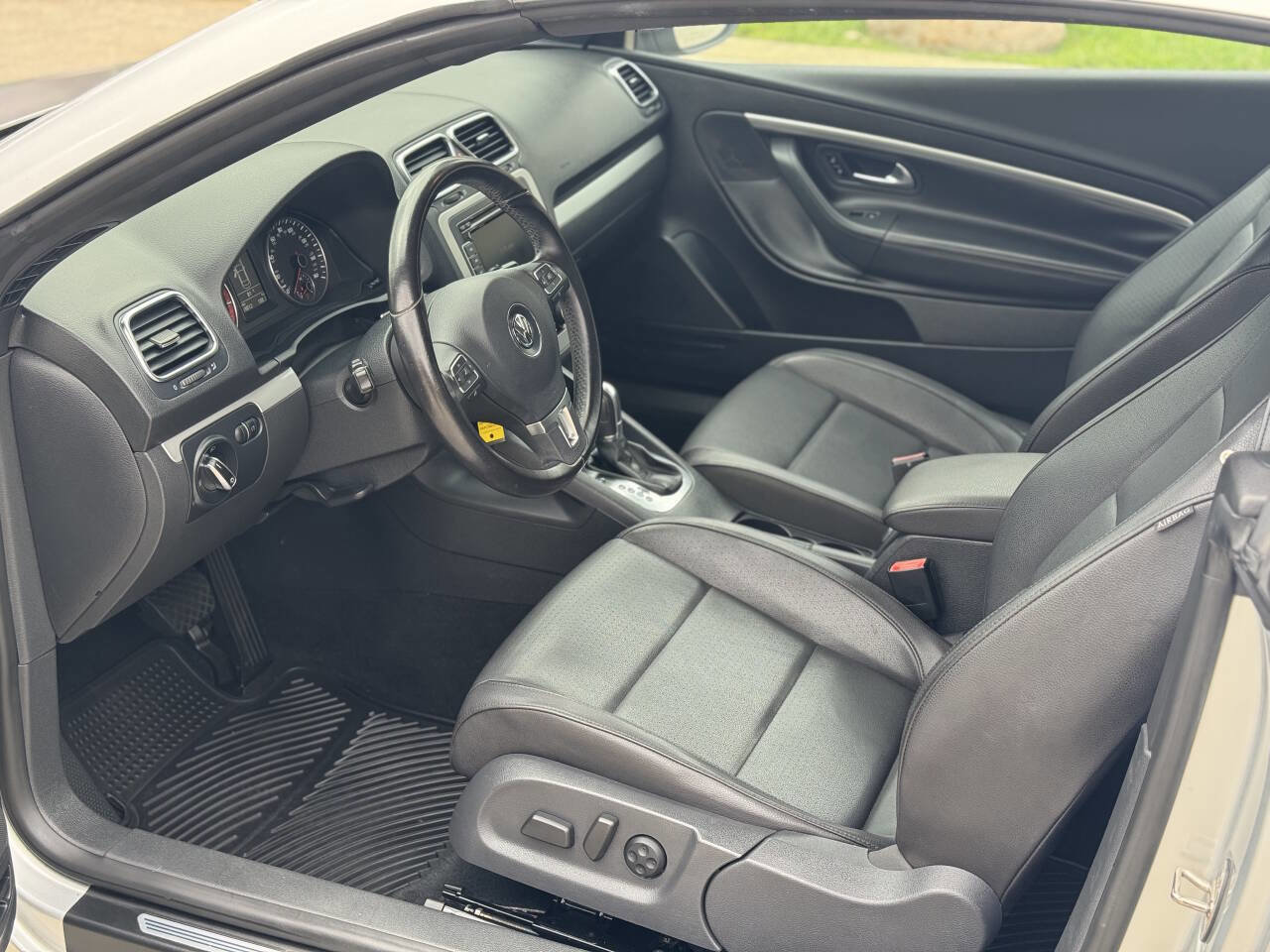 Used 2012 Volkswagen Eos Komfort image 9