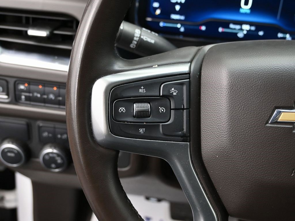 Used 2023 Chevrolet Suburban LT image 18