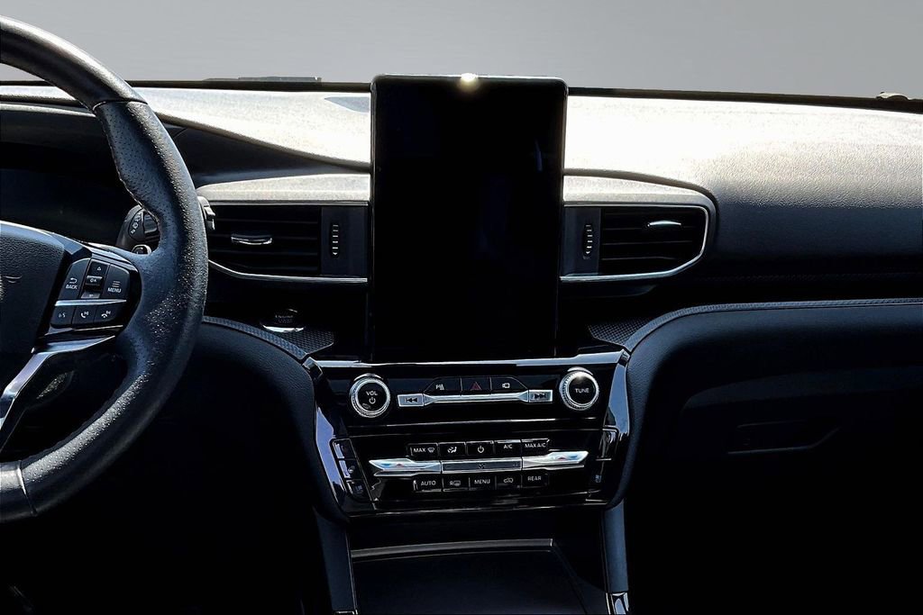 Certified 2023 Ford Explorer ST w/ Technology Package image 11