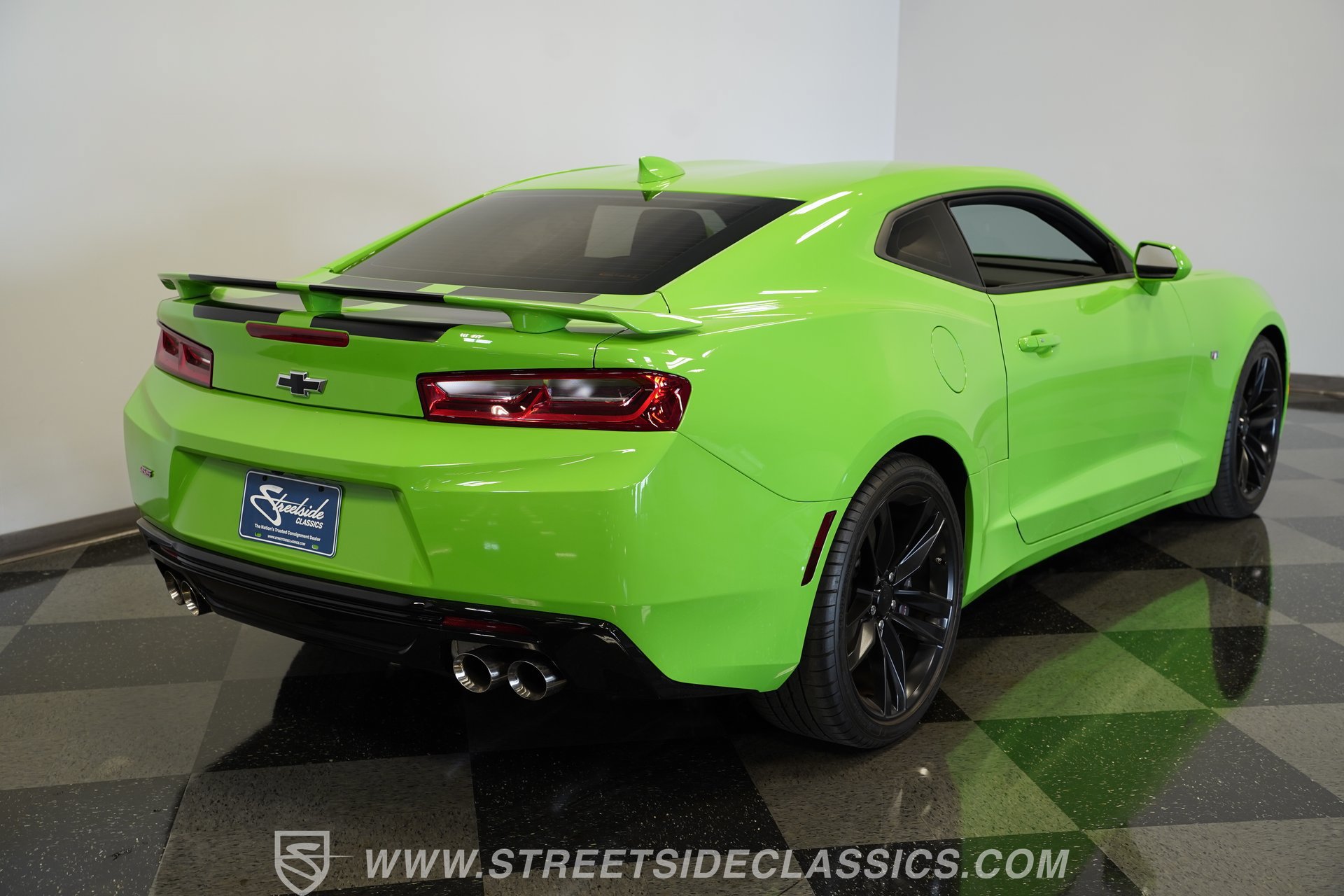 Used 2017 Chevrolet Camaro SS RWD image 12