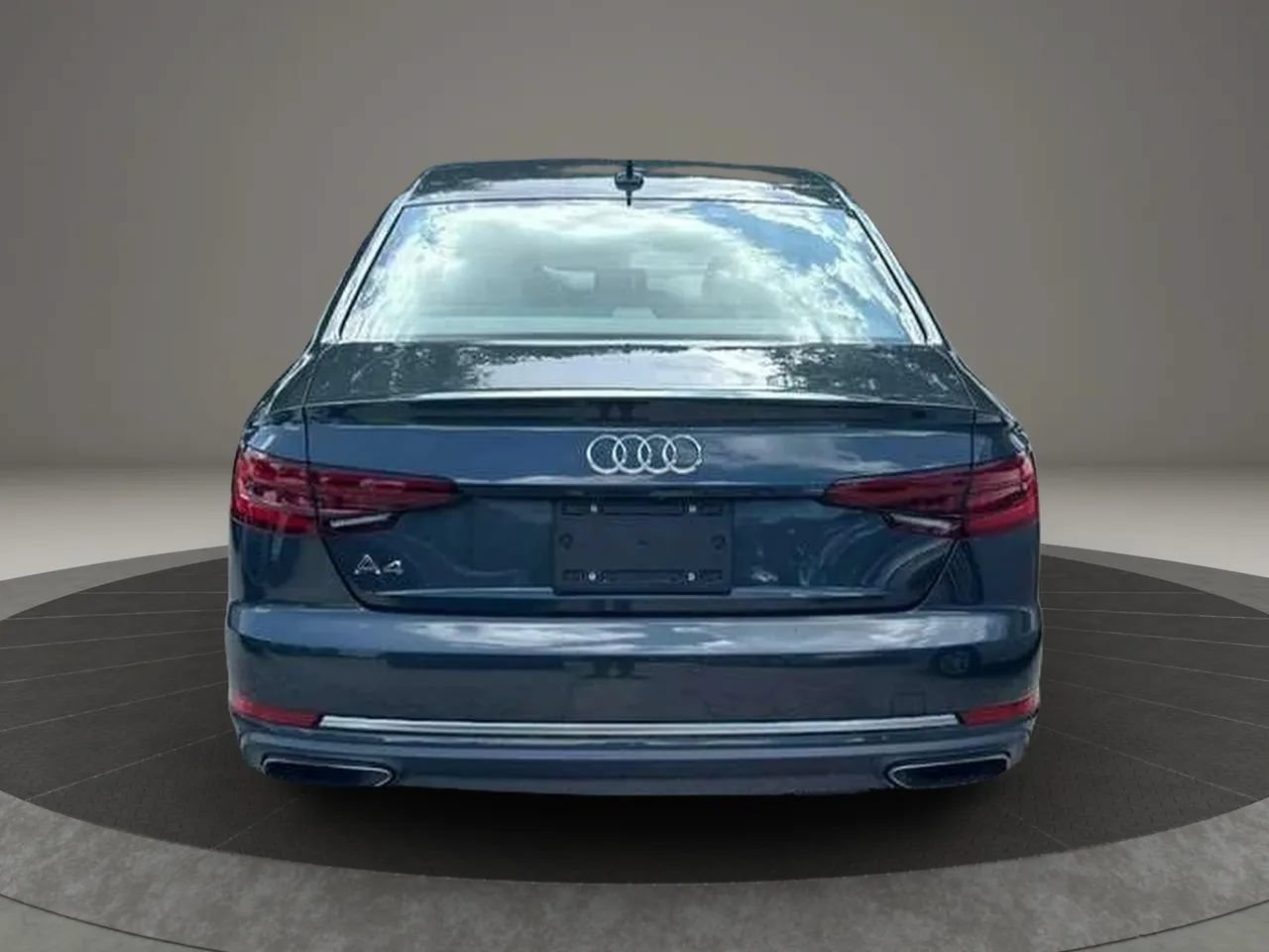 Used 2019 Audi A4 2.0T Premium w/ Convenience Package FWD image 4