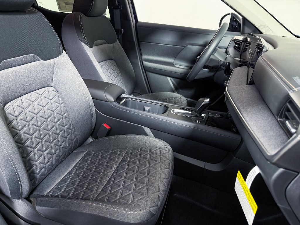 New 2027 Nissan Kicks SV AWD/4WD image 10
