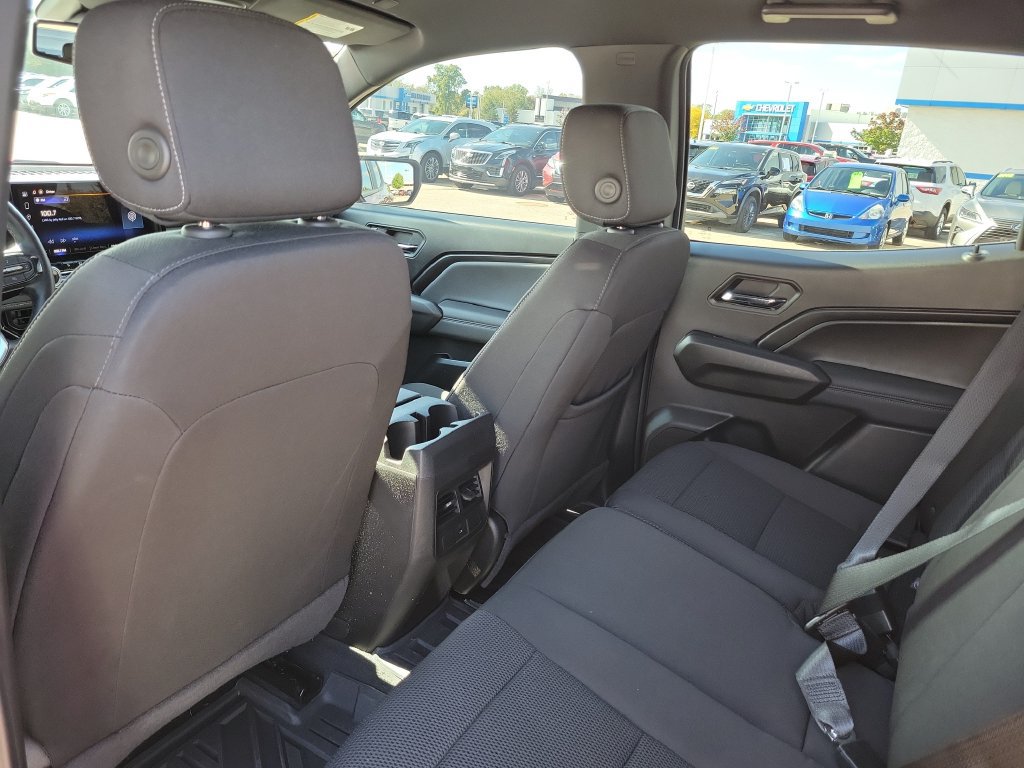 Used 2024 Chevrolet Colorado LT w/ LT Convenience Package II AWD/4WD image 30