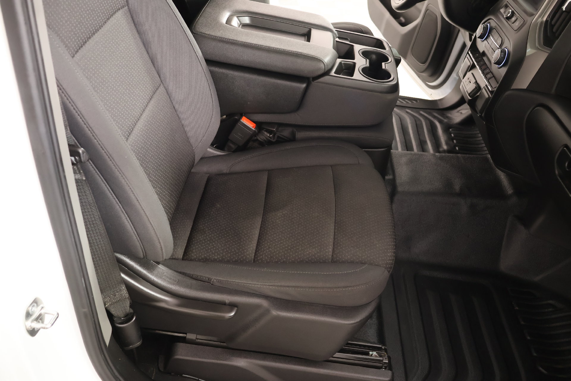 Used 2025 Chevrolet Silverado 1500 W/T RWD image 10