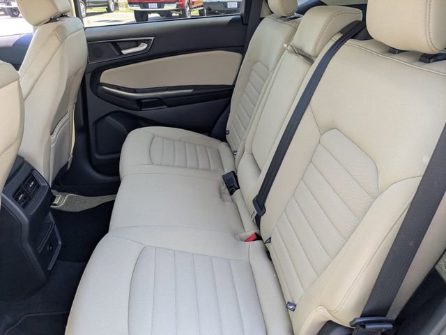 Used 2023 Ford Edge SE image 14
