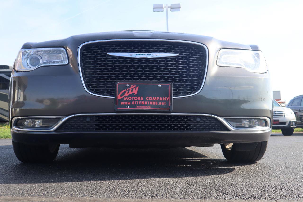 Used 2015 Chrysler 300 C w/ Light Group RWD image 5