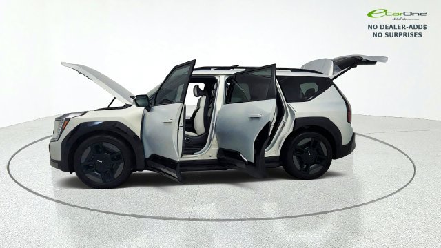 Used 2024 Kia EV9 GT-Line AWD/4WD image 14